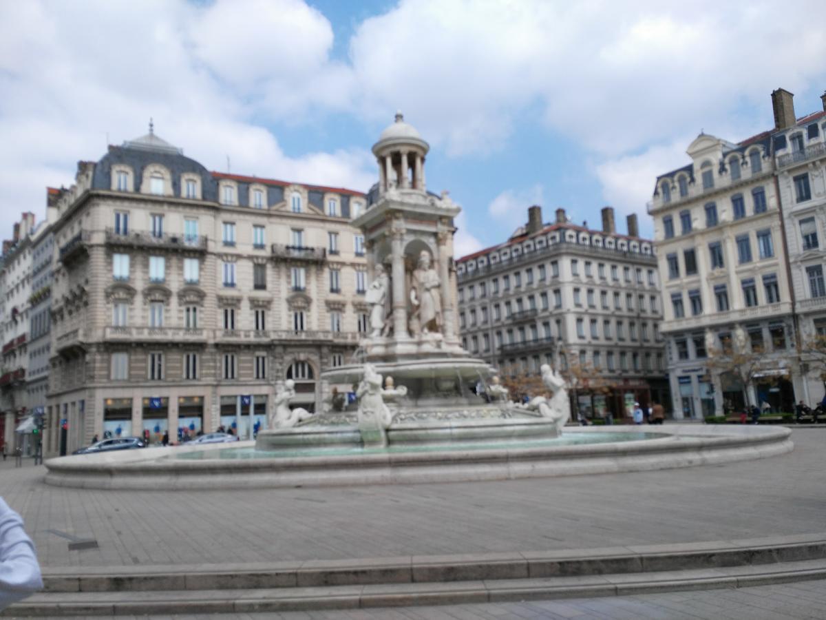 Merciere Jacobins Lyon Luaran gambar
